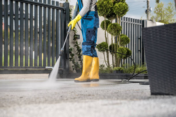 Garage Pressure Washing in Taft, TX